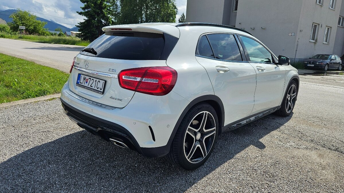 Mercedes Benz GLA 220 CDI 4MATIC - 11