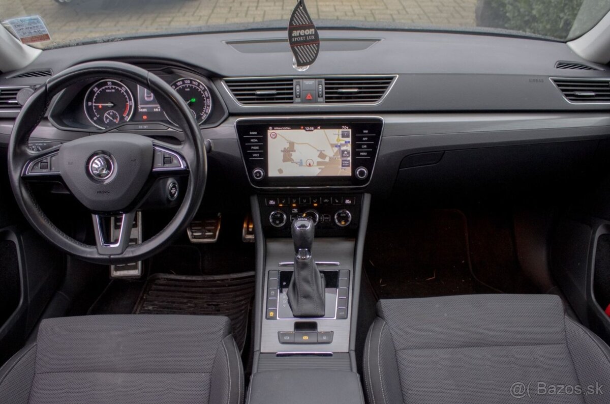 Škoda Superb Combi 2.0 TDI Style DSG - 11