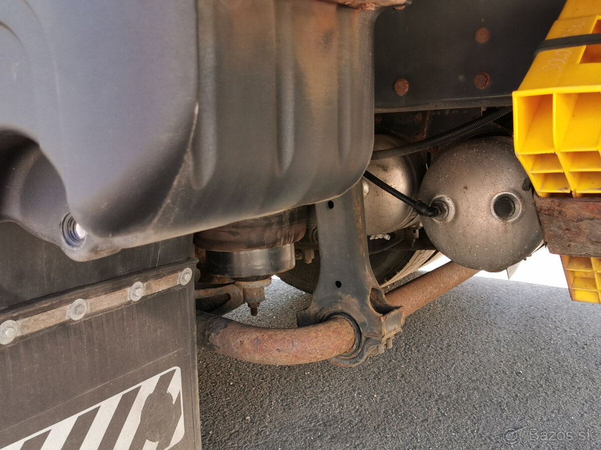 Prodám valník IVECO 150E32 E6 speciál pro přepravu kontej. - 11