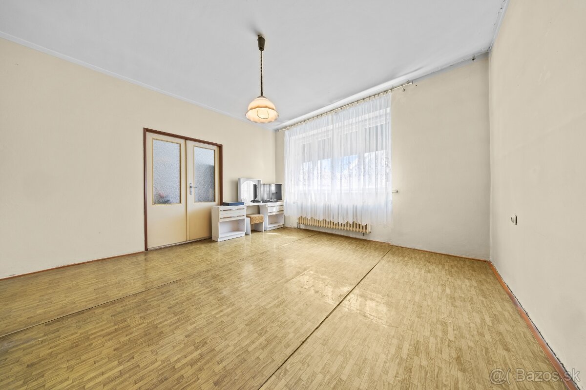 PRIESTRANNÝ 4-IZB. RODINNÝ DOM V PÔVODNOM STAVE S POZEMKOM - 11