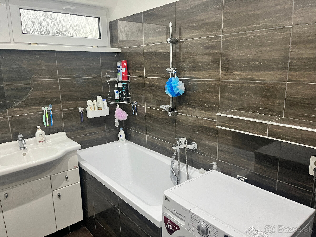 Rodinný dom Jacovce - ZNÍŹENÁ CENA - predaj - 11