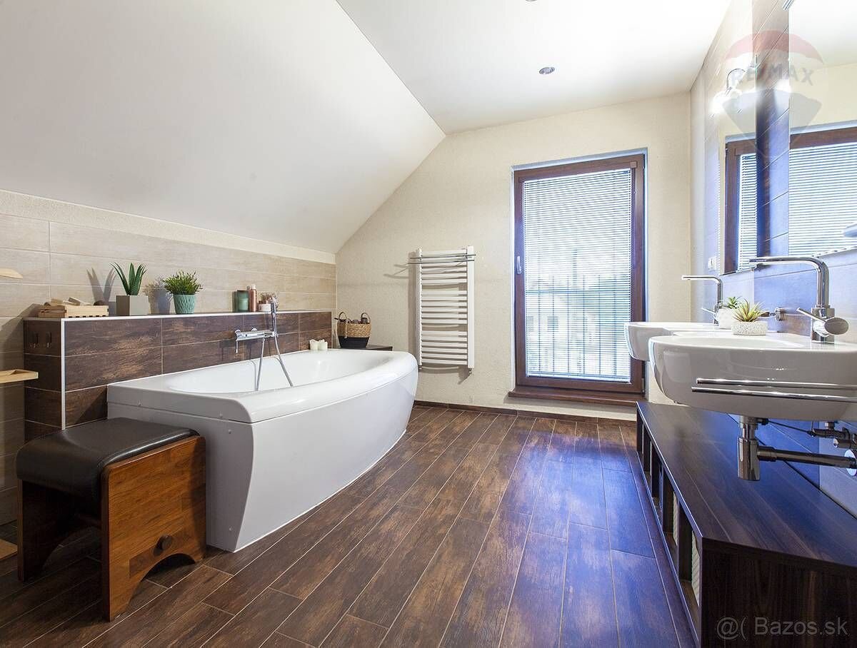 Na predaj 5-izbový rodinný dom v obci Závod - 11