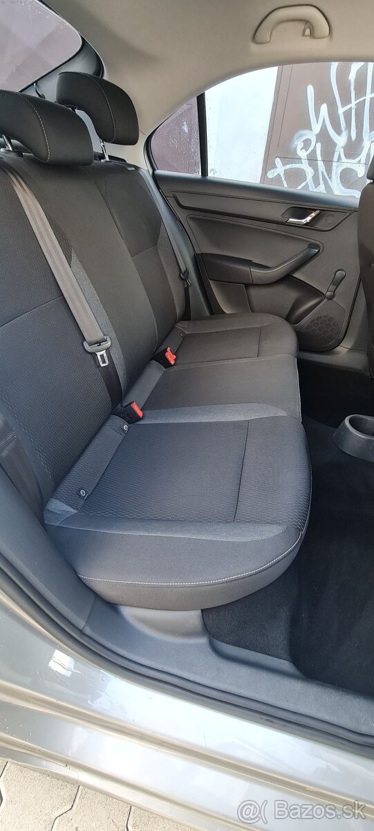 Škoda Rapid 1.2 TSi 77000km Ambition - 11