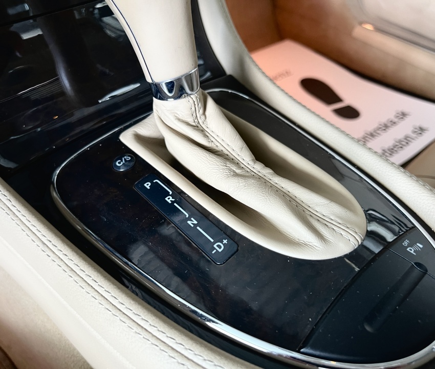 Mercedes-Benz CLS320CDI AMG Optic Automatic - 11