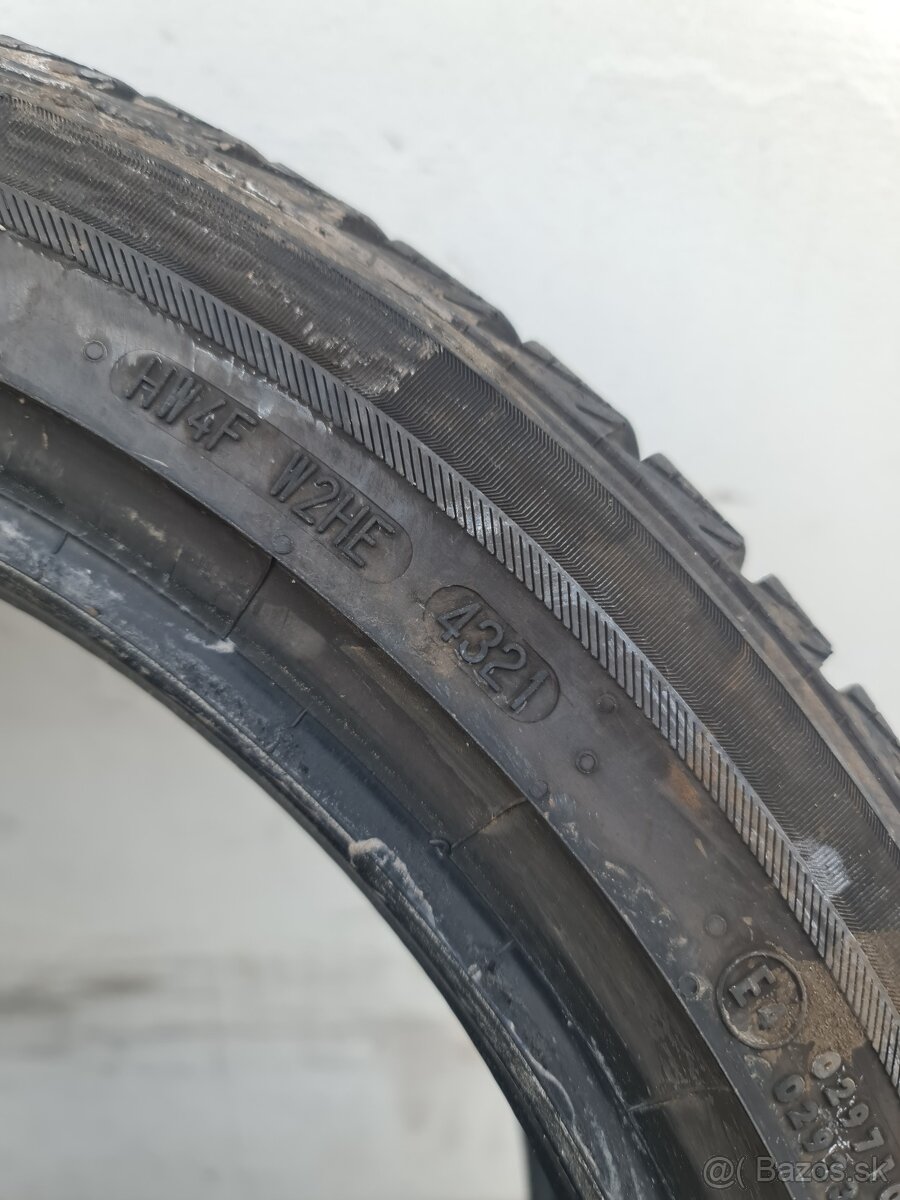 225/45 R18 ZIMNE PNEU BARUM - 11