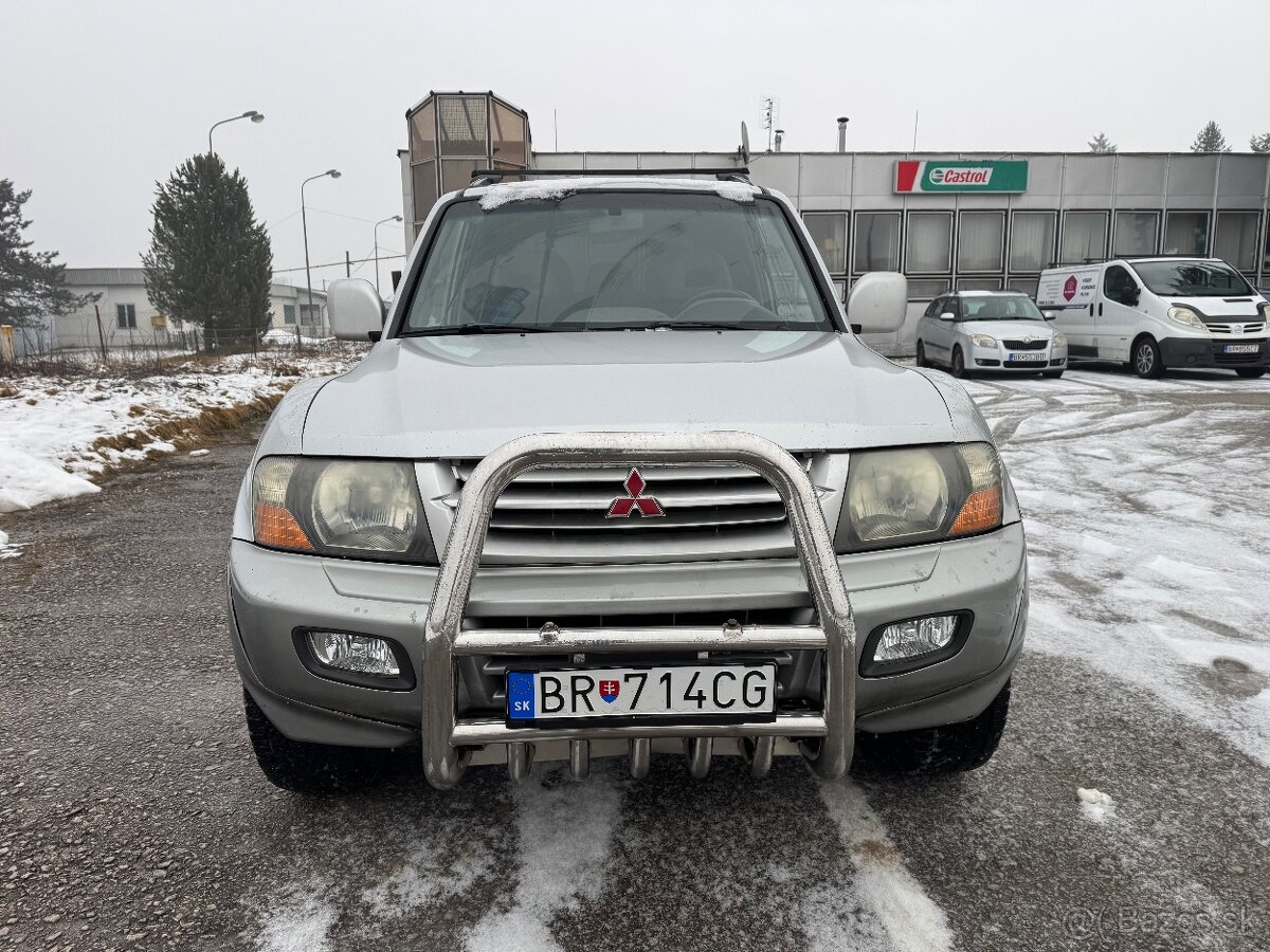 Mitsubishi Pajero 2.5 TD - 11