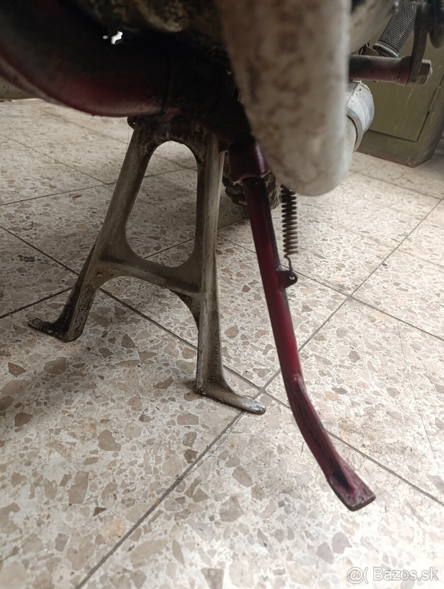 Jawa 250/590 šport - 11