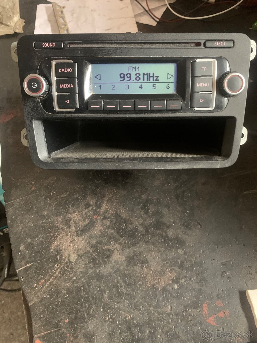 Predám autorádia originál vw škoda aj s kódom - 11