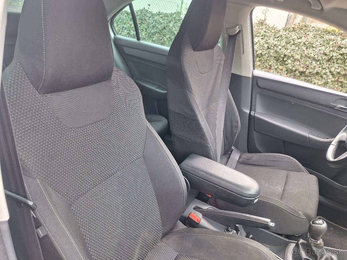 ŠKODA RAPID 1,6TDI 77KW KLÍMA NAVIGÁCIA - 11