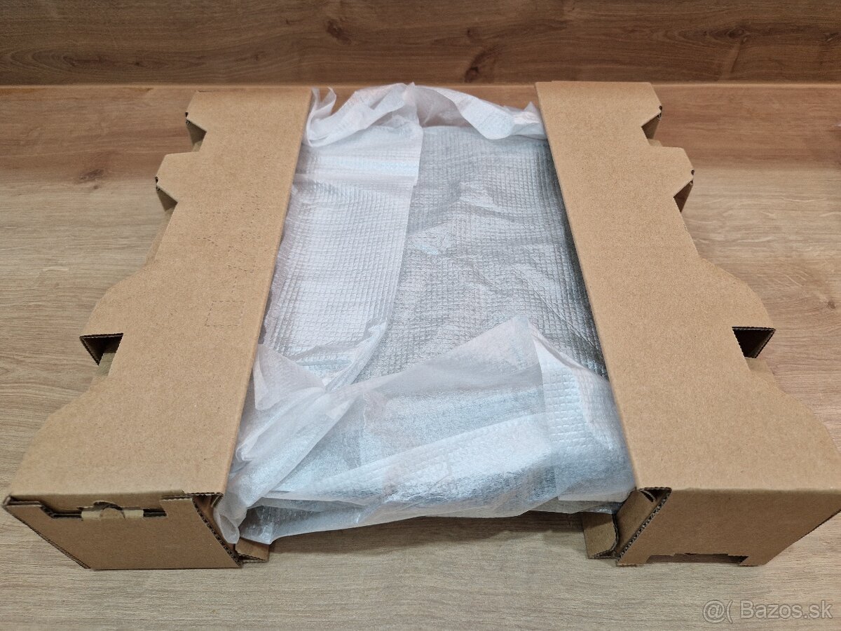 Predám PS 4 limitovaná edícia Call of Duty WWII - 11