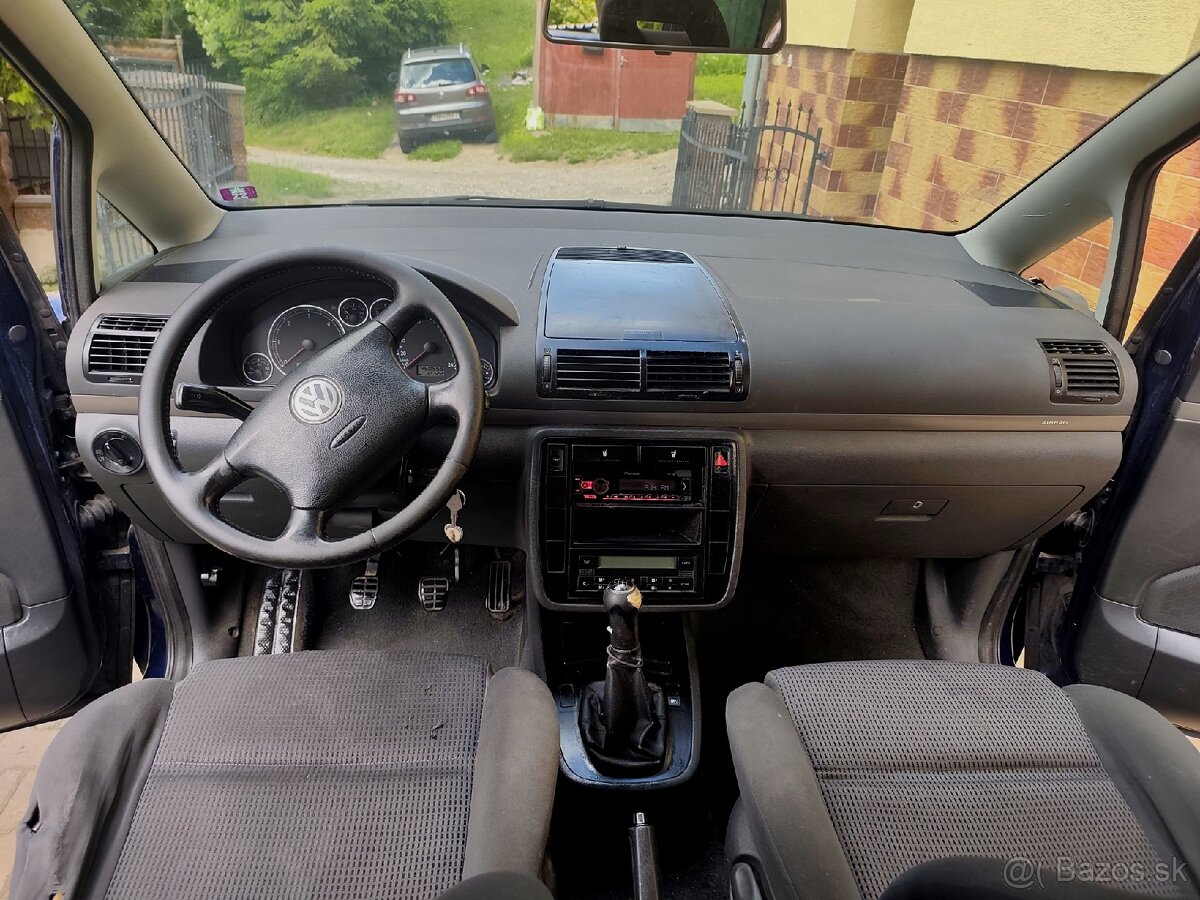 Predám VW Sharan 1.9 TDI 96kW Nová STK - 11