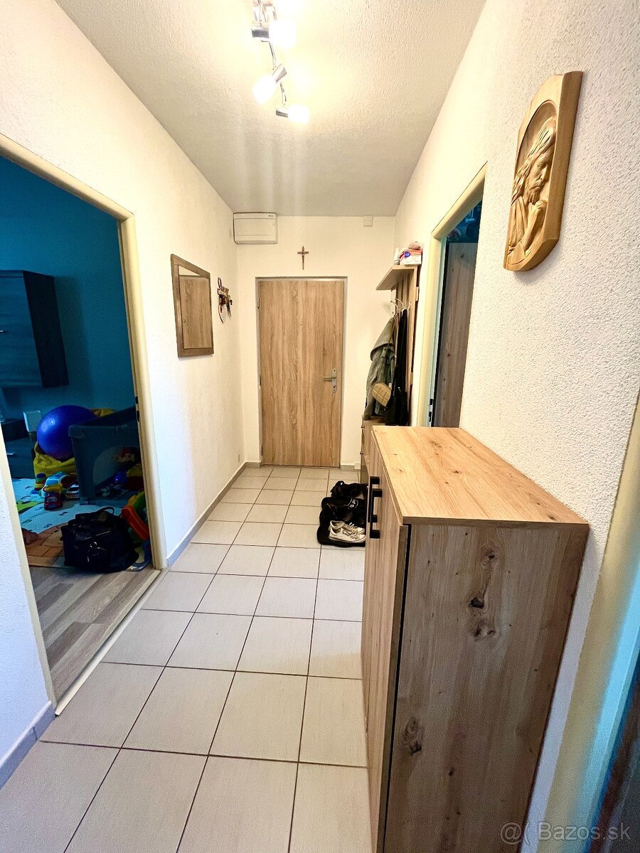 Príjemný 3 - izbový byt - Sídlisko nad jazerom - 11