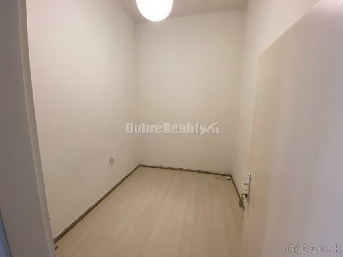 Na prenájom veľký, lukratívny komerčný priestor v centre mes - 11