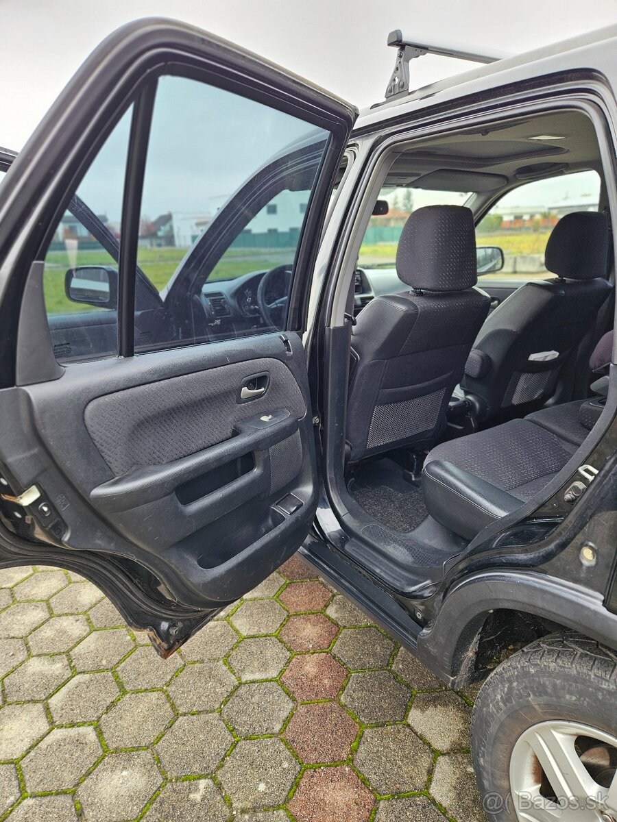 Honda CR-V 2.0i 110 kW 4x4 - 11