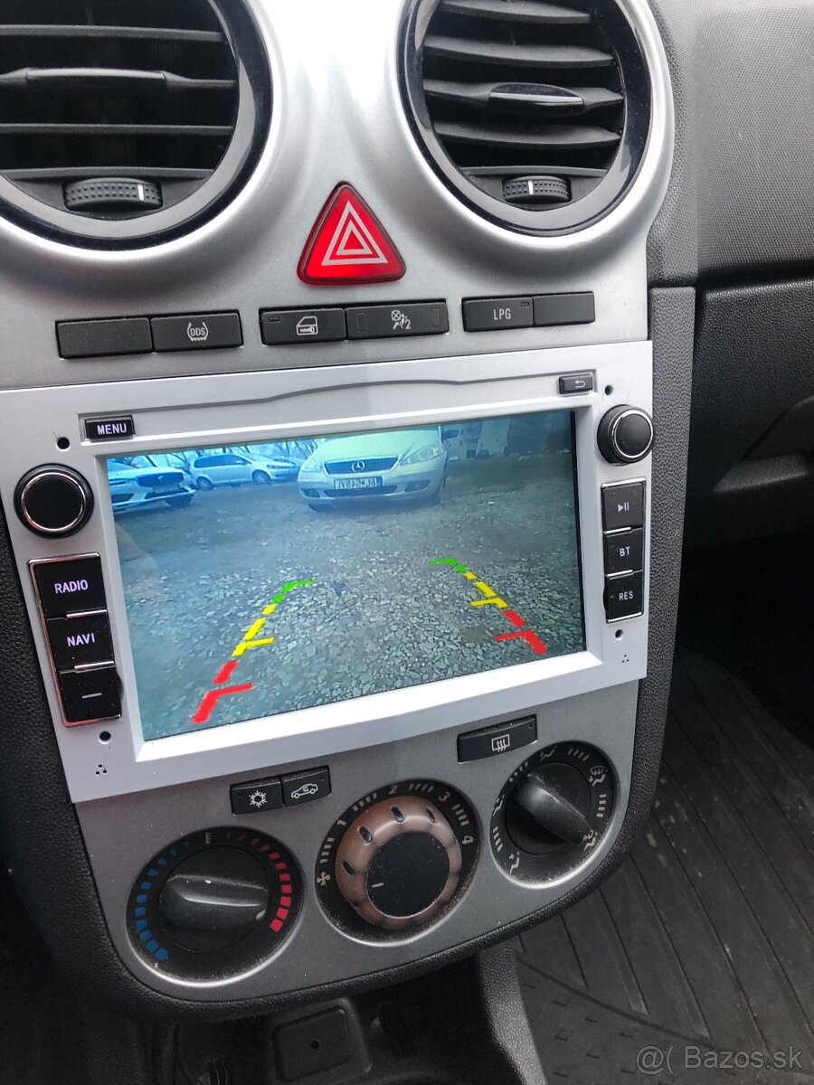 Opel corsa 2015 1.2 benzinova - 11