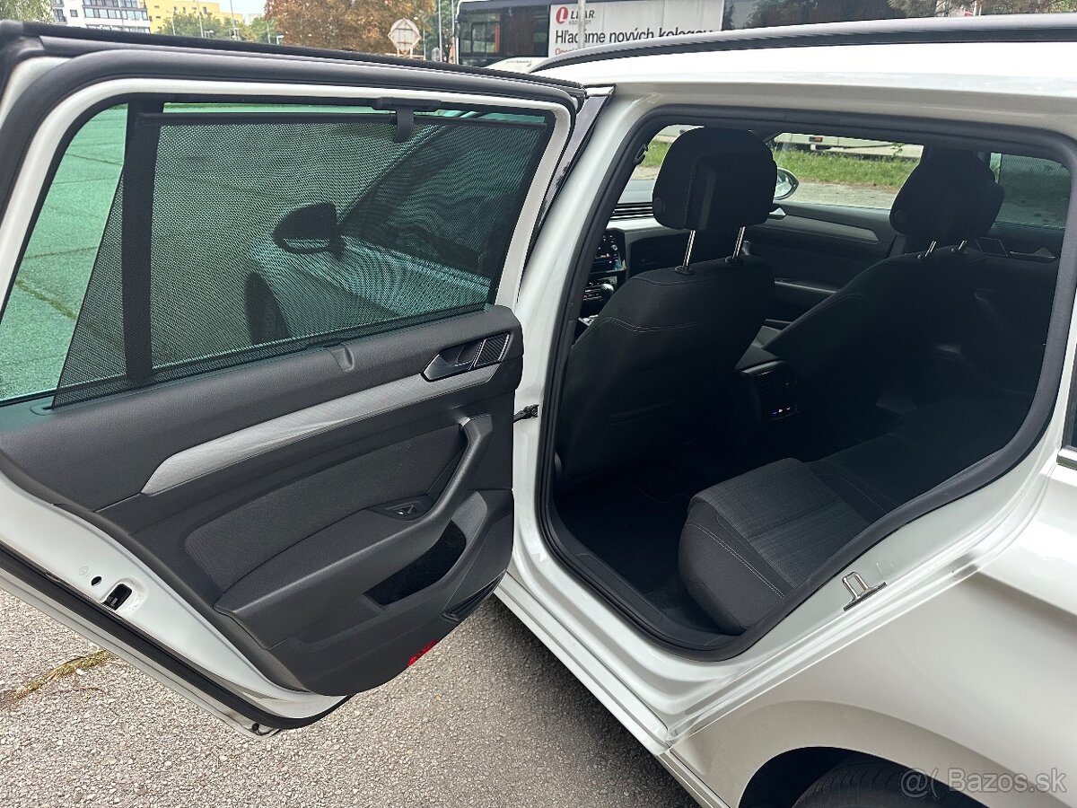 Volkswagen Passat Variant 2.0 TDI EVO Elegance DSG - 11