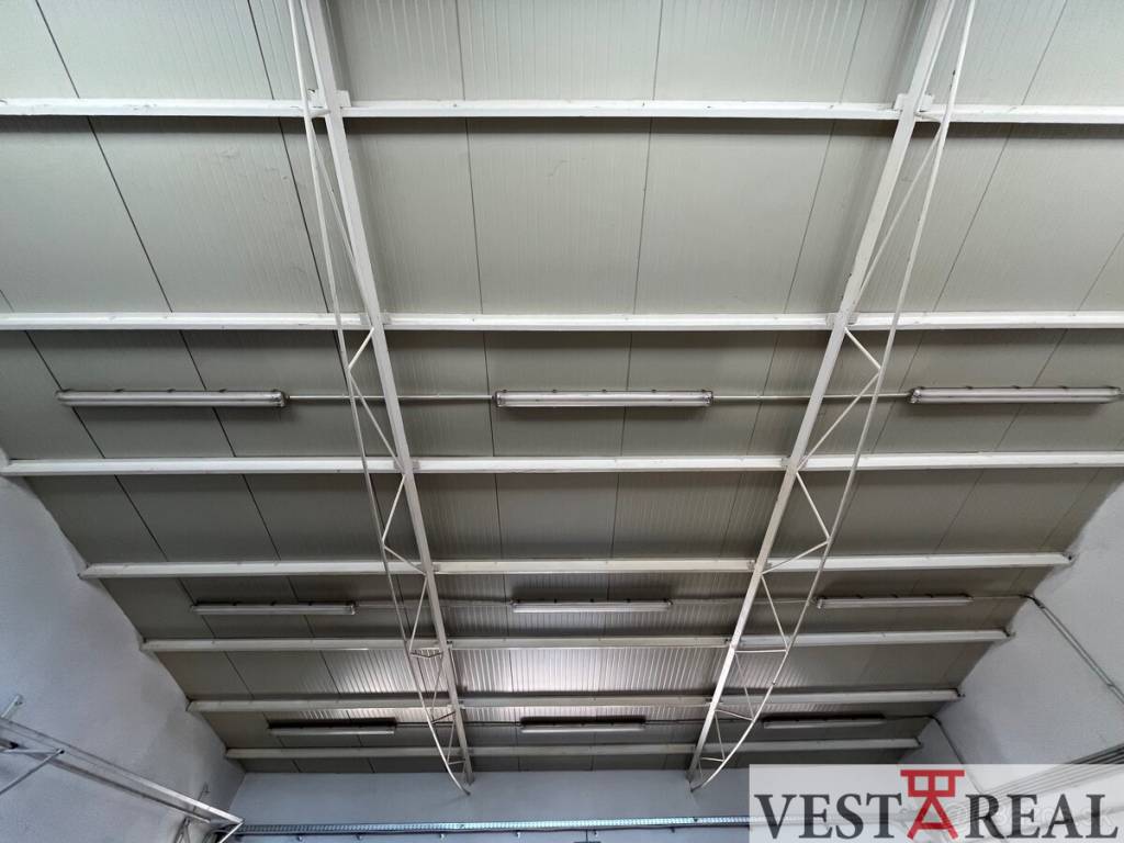 Prenájom Priestoru 135m2 - Galanta - 11