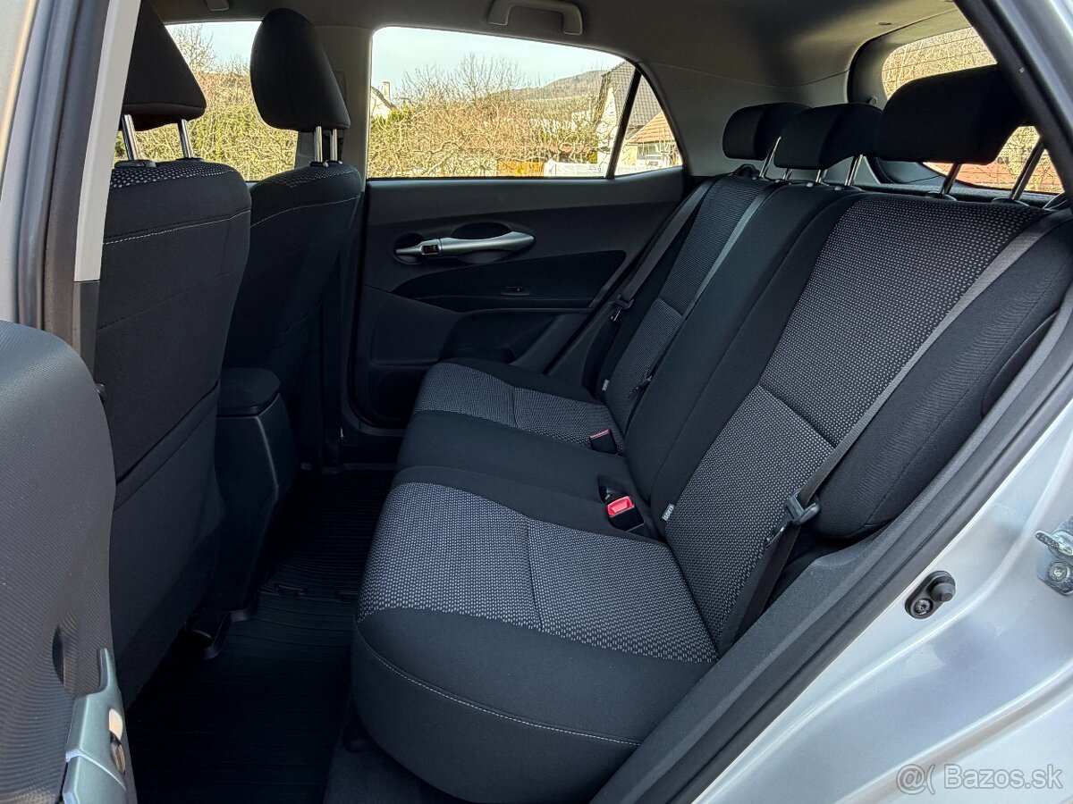 Toyota Auris 1.6 I Valvematic - 11