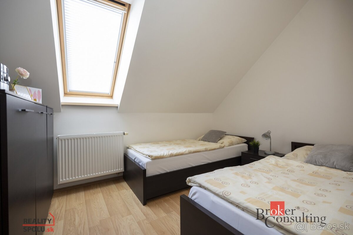 Na predaj zariadený apartmán vo vyhľadávanej lokalite - Vyhn - 11