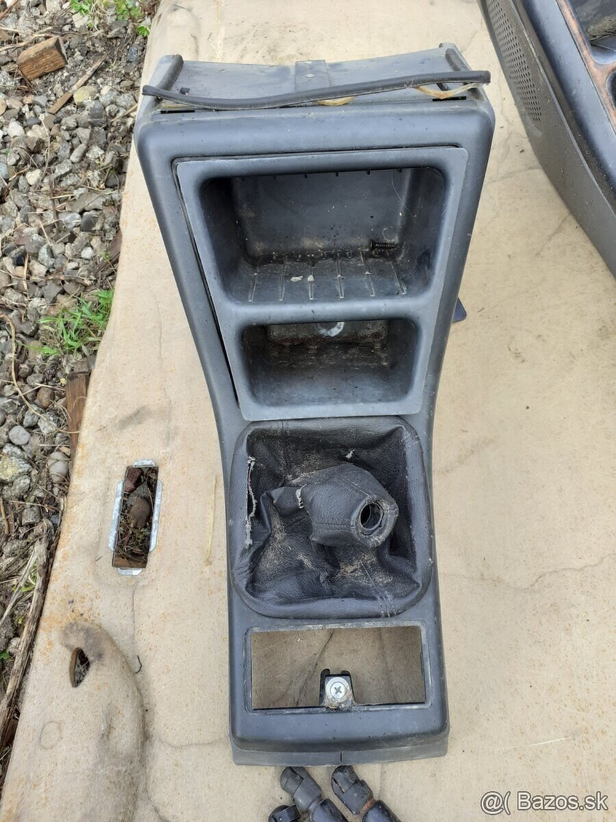 Predam stredovy panel na skoda felicia a vzperu na tlmice - - 11