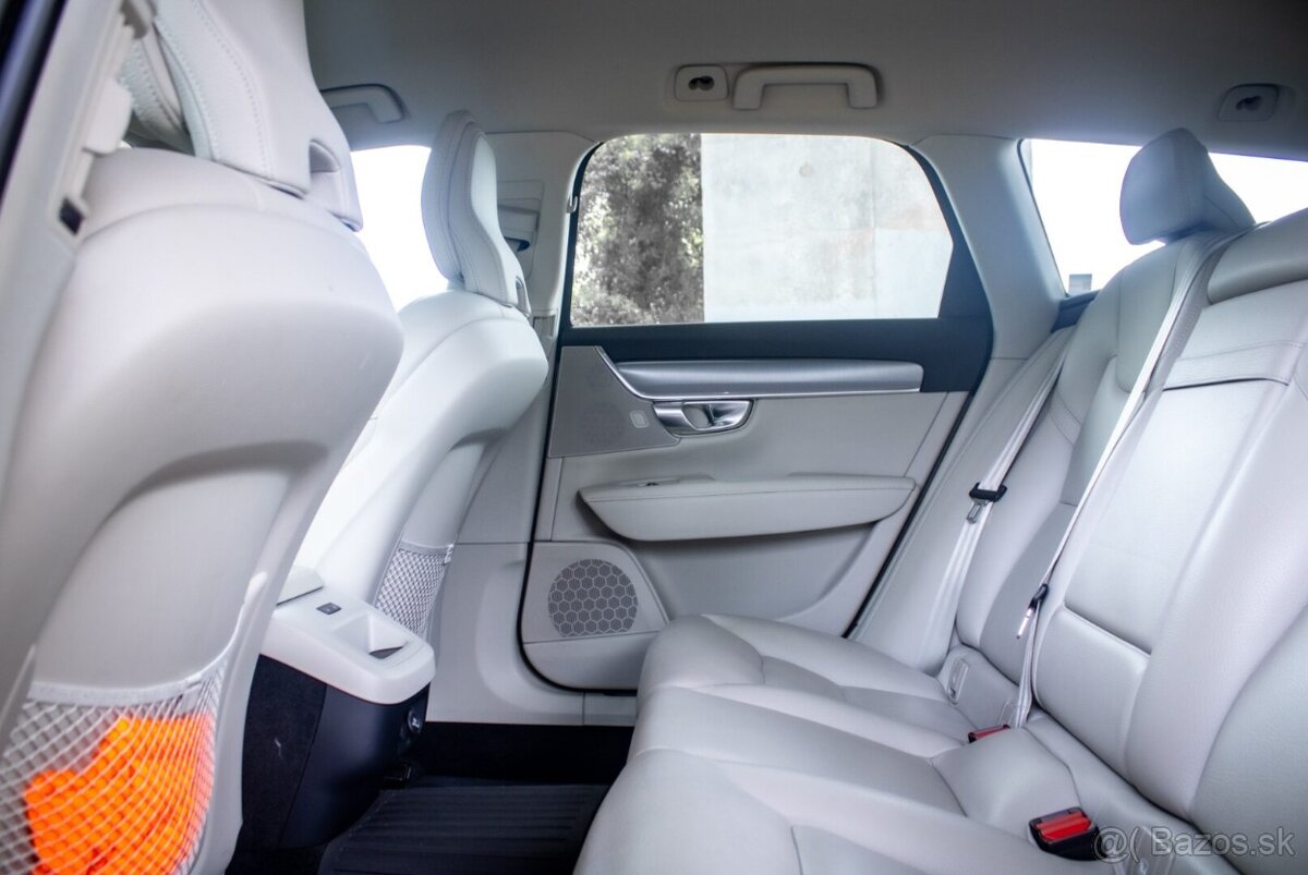 Volvo V90 D4 Inscription D4 - TOP výbava - 11