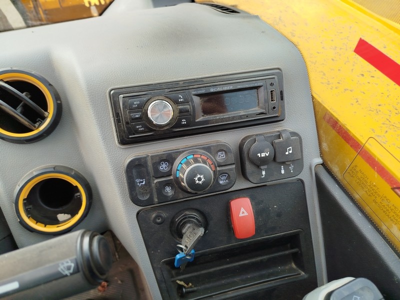 JCB 532x70 Agrotrac TL4 - Teleskopický nakladač - 11