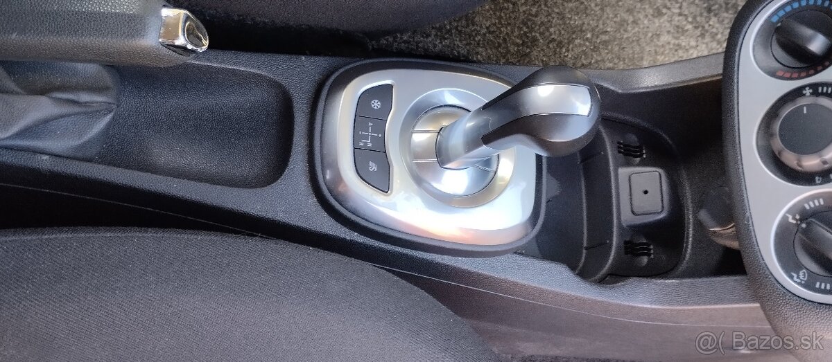 Opel Corsa automat - 11