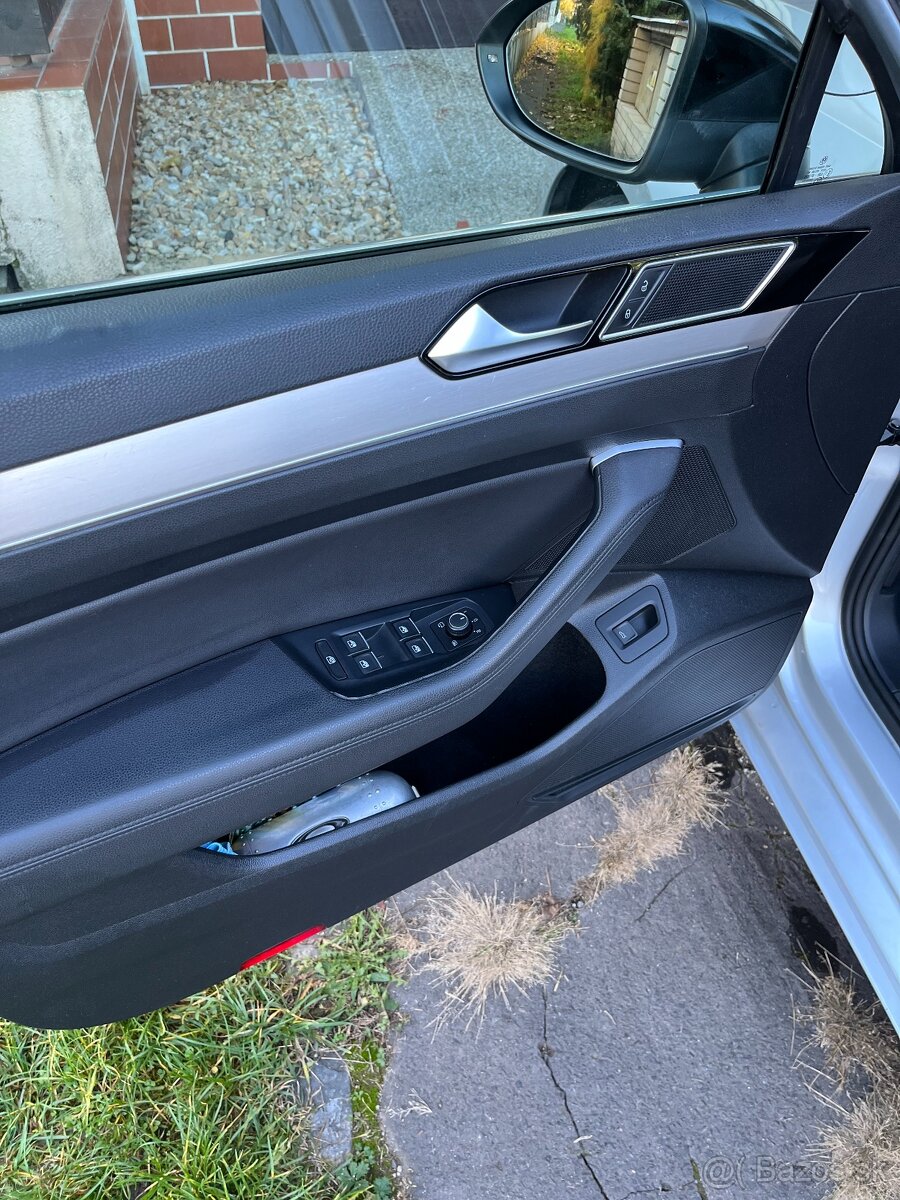 VW Passat B8 Variant 2.0 TDI - 11