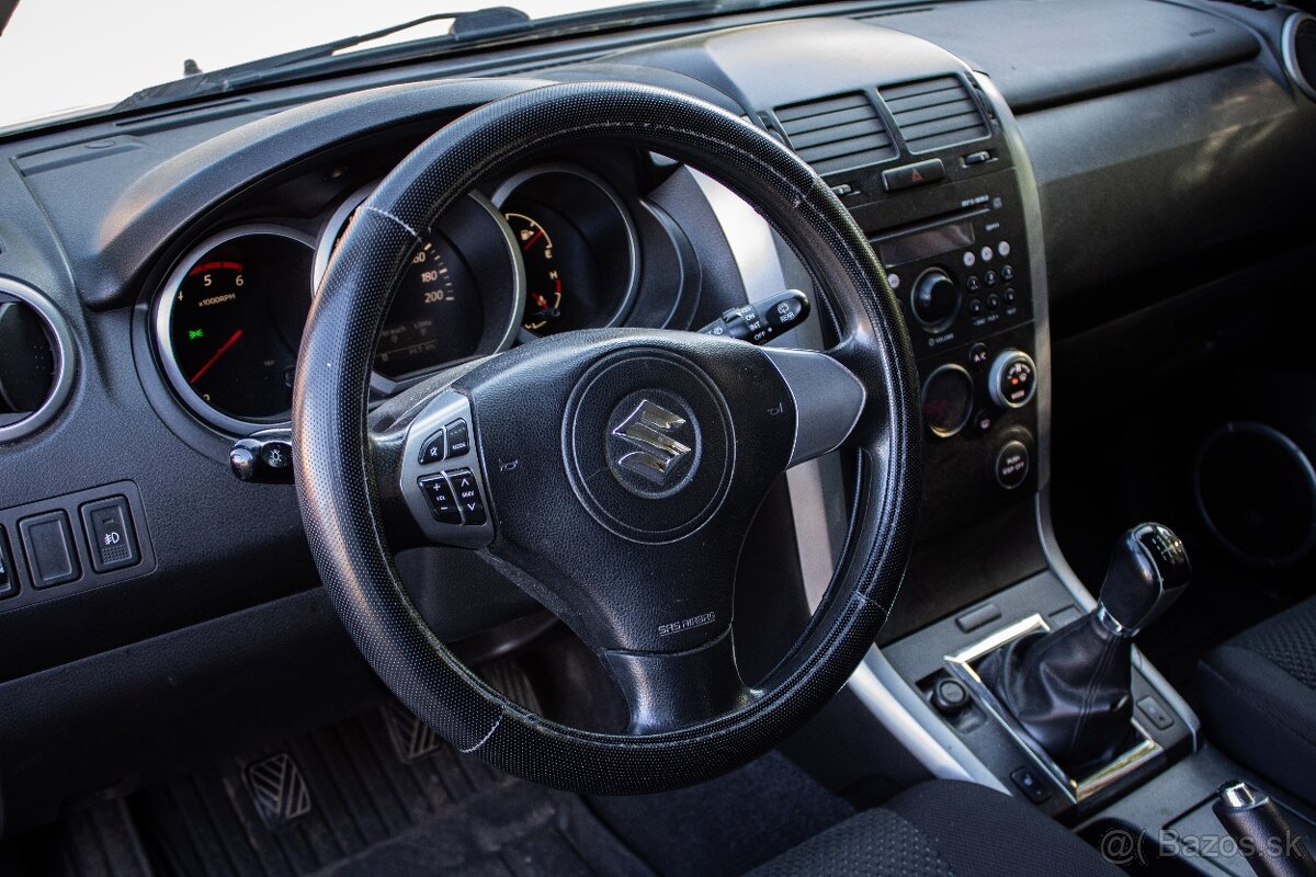 Suzuki Grand Vitara 1.9 DDiS, 95kW, M5 - 11