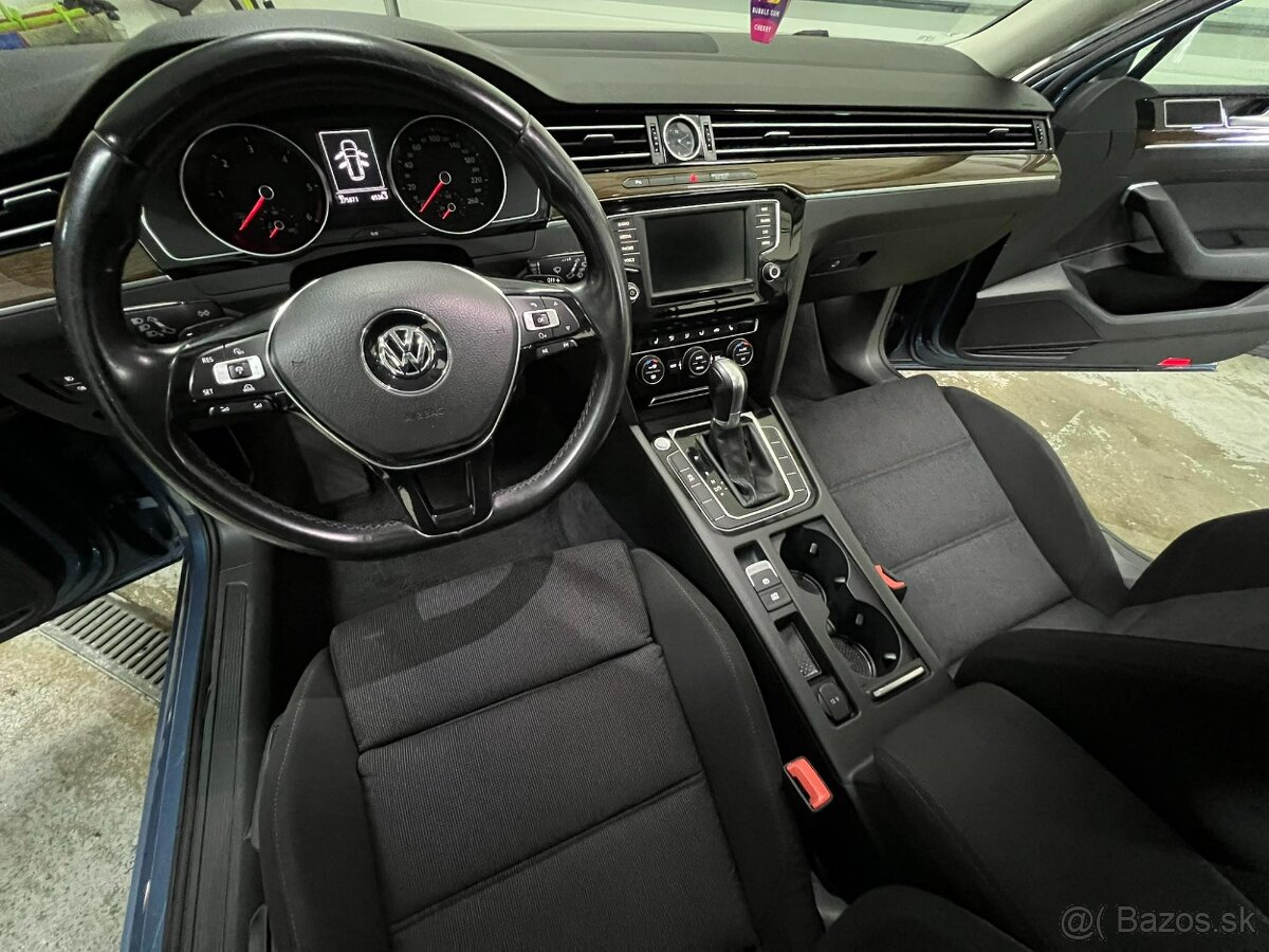 Predám VW Passat Variant B8, 2.0 TDI DSG, plne vybavený a sp - 11