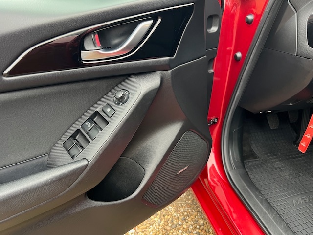 Mazda 3 Hatchback 121kW Manuál - odpočet DPH - 11