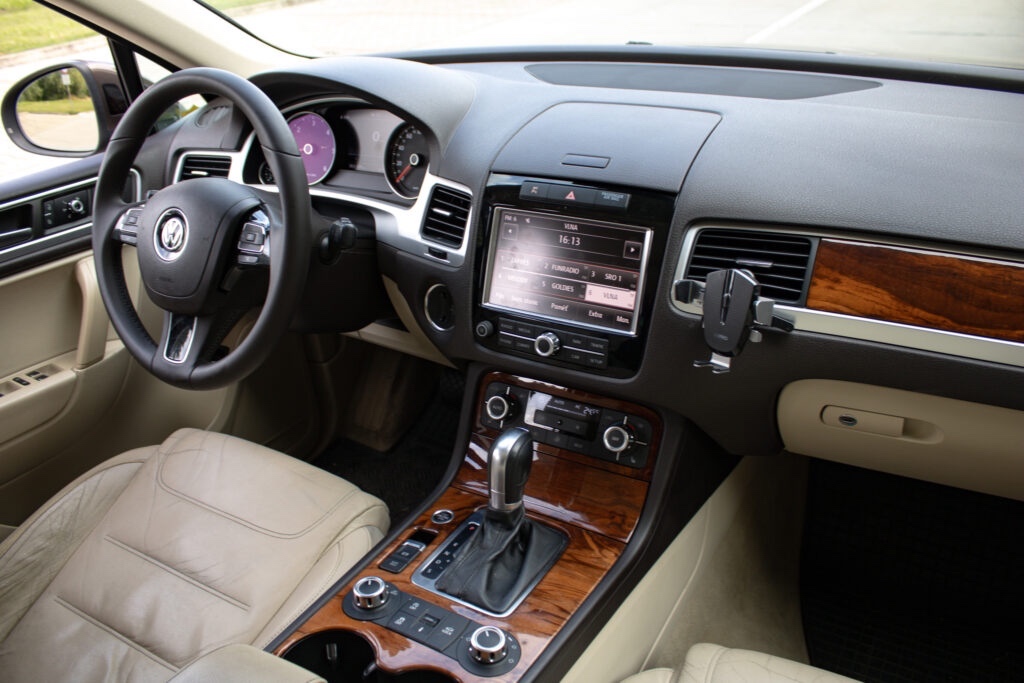 Volkswagen Touareg 3.0 TDI V6 176kW - 11