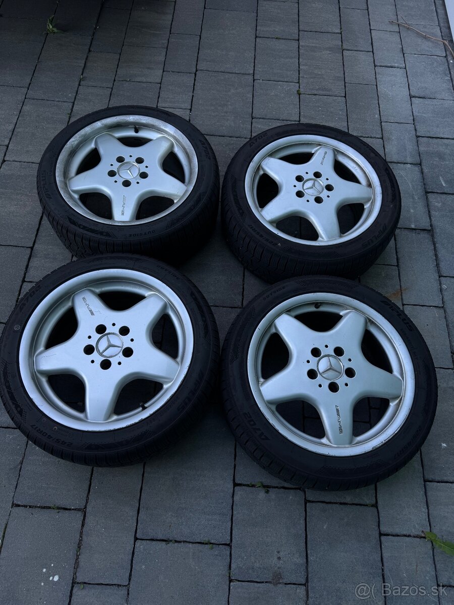 Mercedes AMG r17 - 11