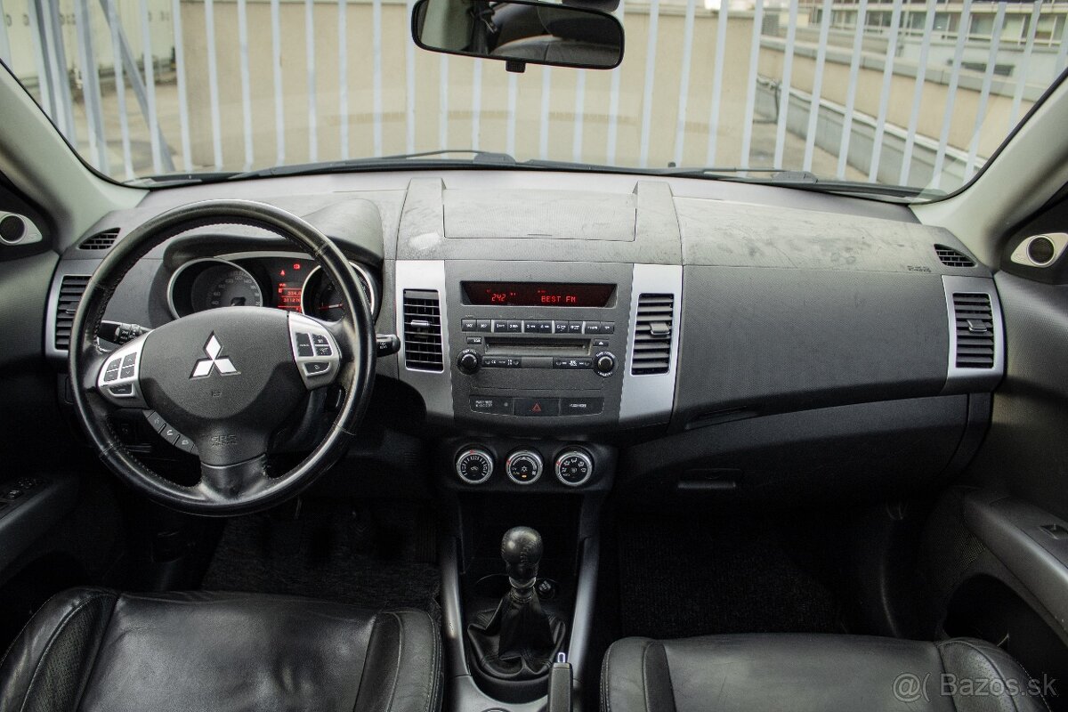 Mitsubishi Outlander 2.2 DI-D Instyle - 11