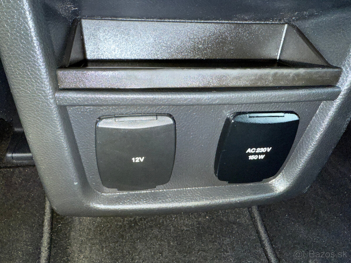 Ford S-MAX 2.0 TDCI TITANIUM Automat 7 miestny ODPOČET DPH - 11