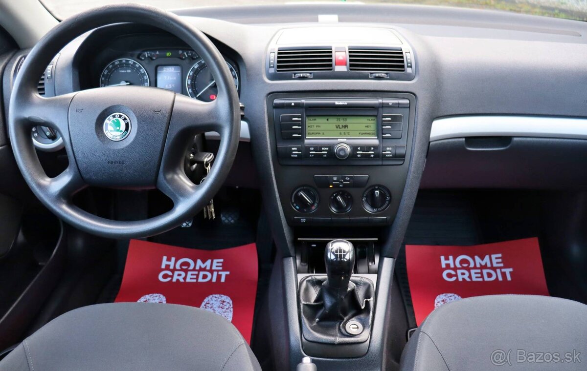 Škoda Octavia 1.6 Ambiente - 11