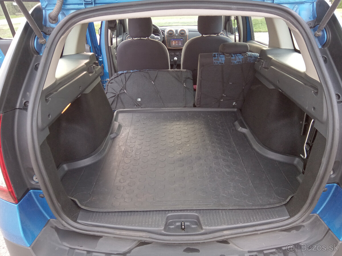 Logan MCVII Stepway - 11