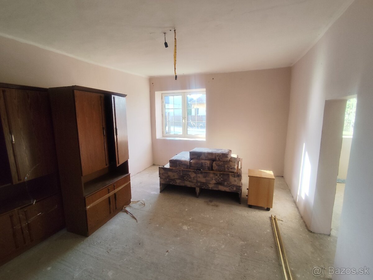 🏡3i. RD – Encs (HU), 23 km od hranice Milhosť - 11