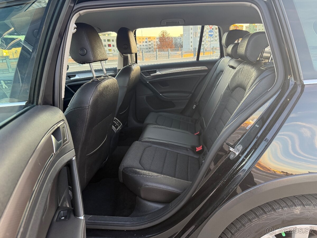 Volkswagen Golf Alltrack 2.0 TDI DSG 4MOTION - 11