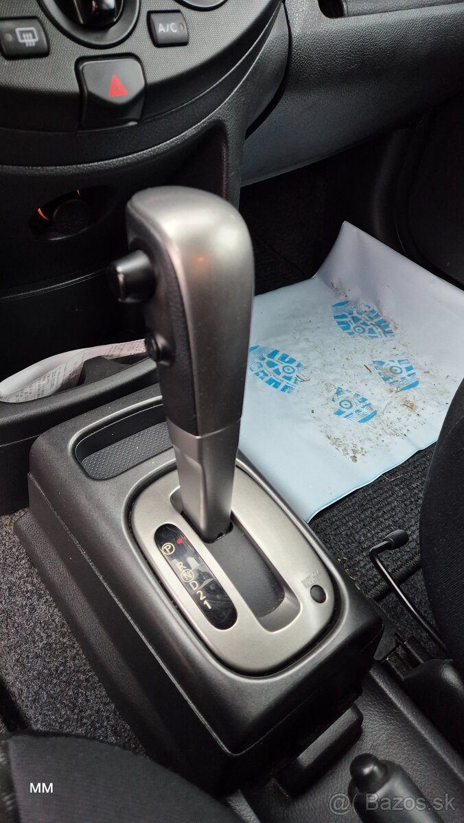 Nissan Note automatická prevodovka, benzín - 11