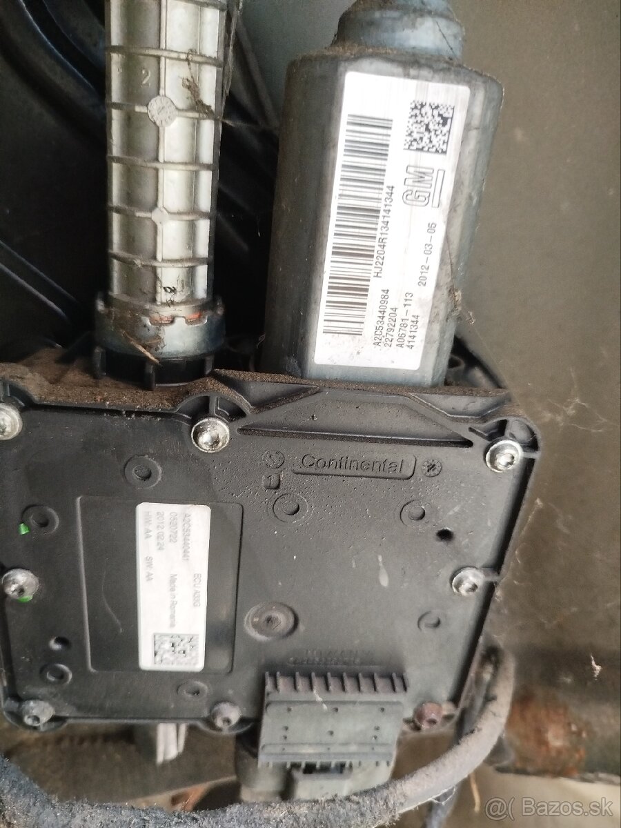 Rozpredam insignia 2.0 a20dth - 11