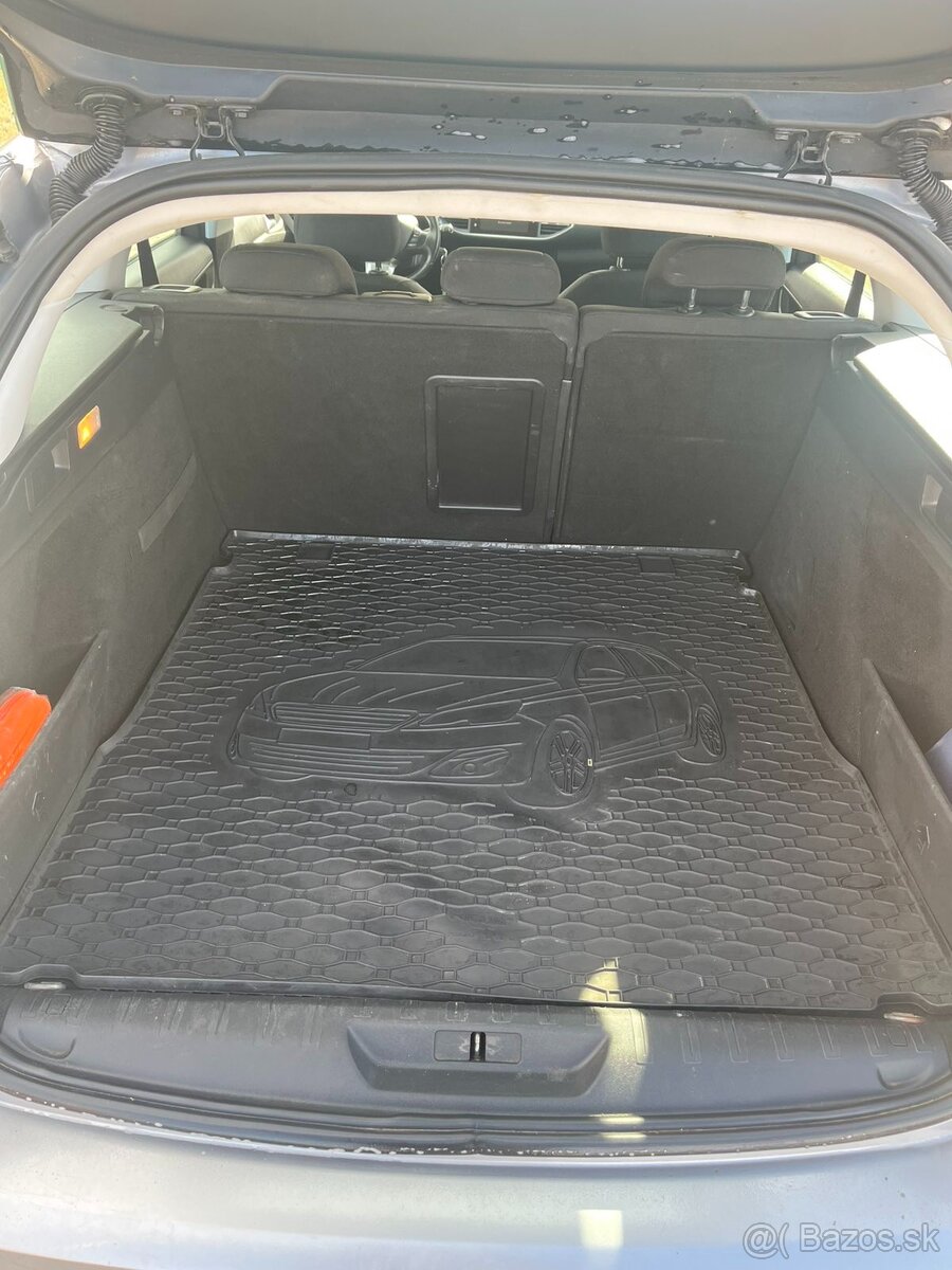 PEUGEOT 308 SW 2.0HDi 110kw - 11