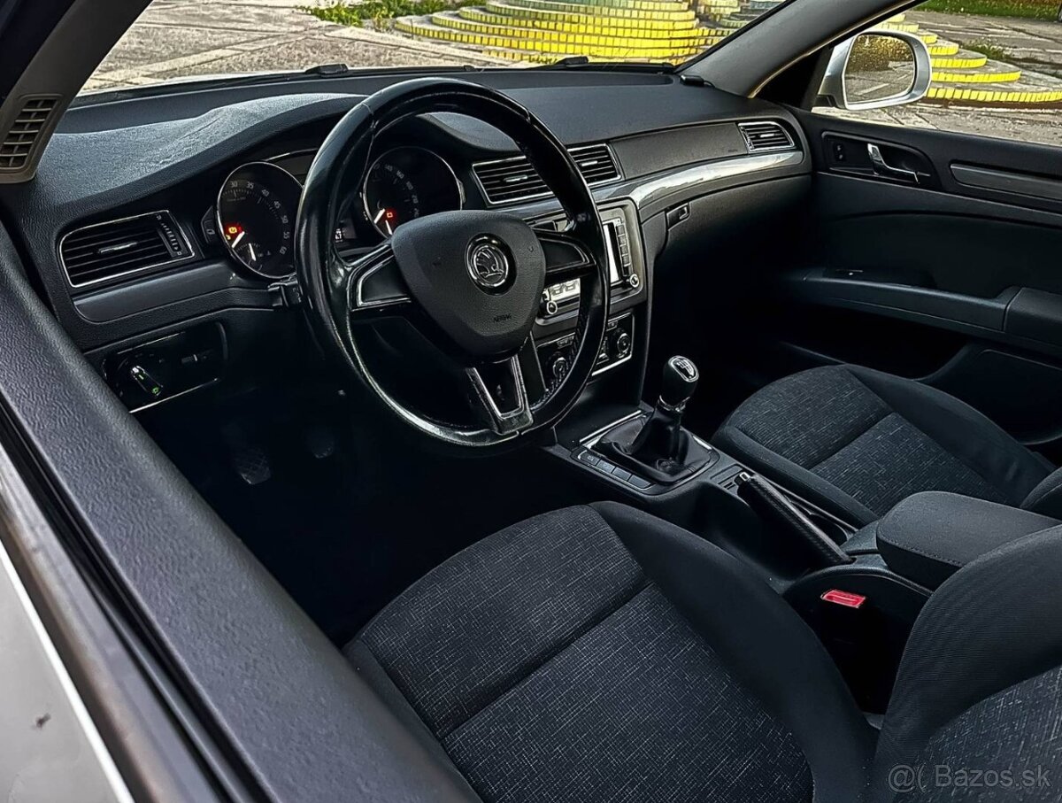 Škoda Superb 1.6 TDI CR DPF Ambition - 11