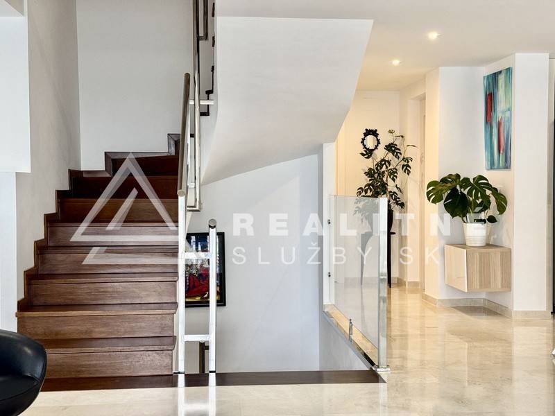 4 spálňová Vila v Torremuelle, Benalmádena - 11