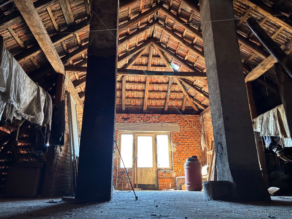 PREDAJ: Dom s pozemkom 1748 m2, Veľká Čierna, okr. ZA - 11