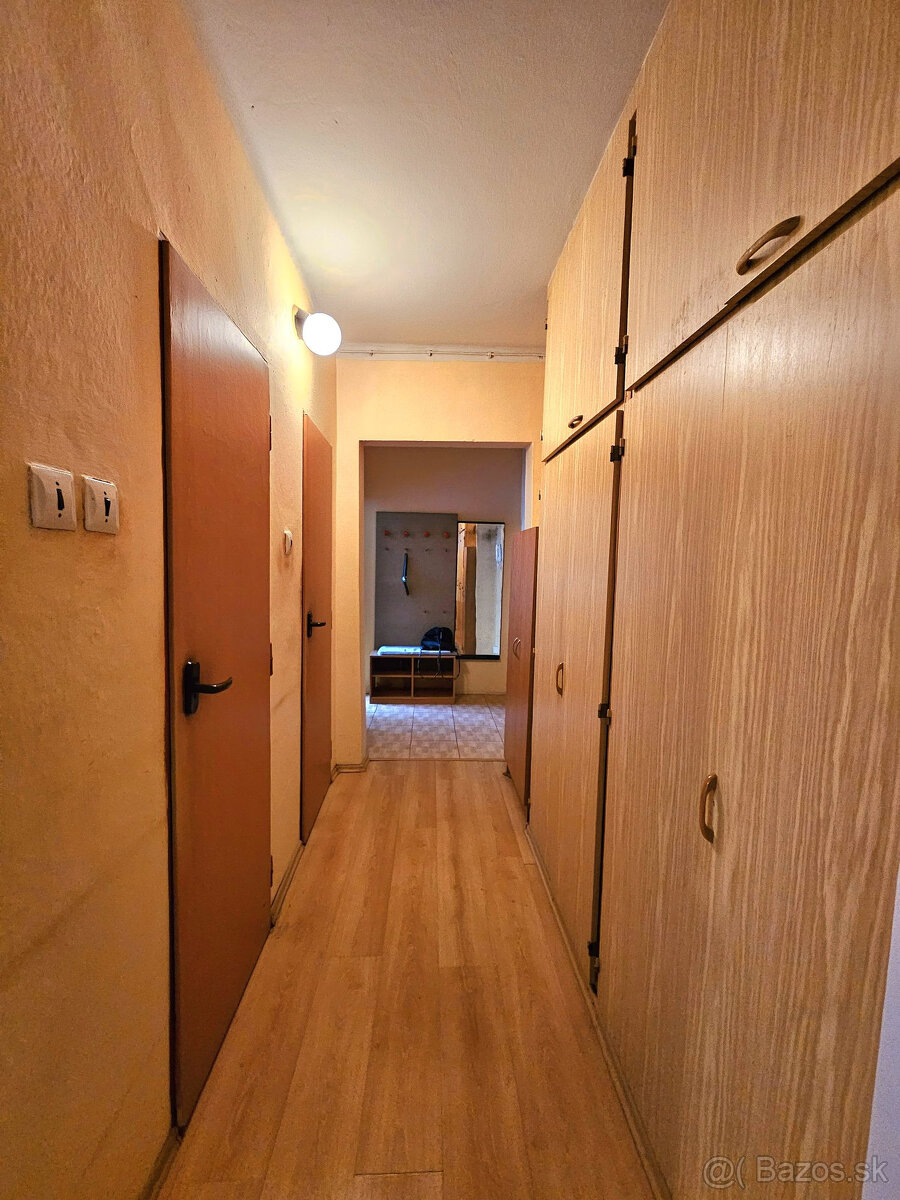 PREDAJ: 3izbovy byt v Brezne 70m2 - 11