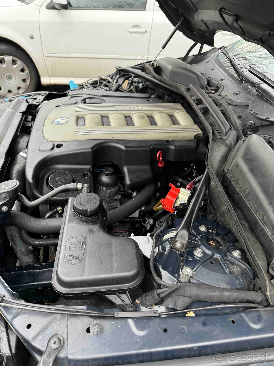 BMW E61, r.v. 3/2005 (havarovany) - 11