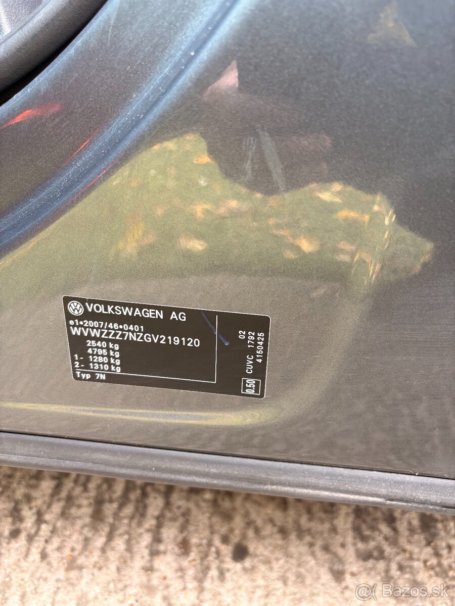 VW Sharan 2.0 TDI, 2016, DSG, ťažné, pano - 11