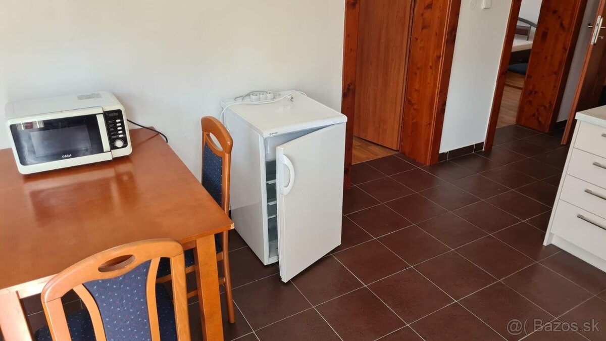 Prenájom menšieho 2-izb.bytu v RD, Petržalka - 11