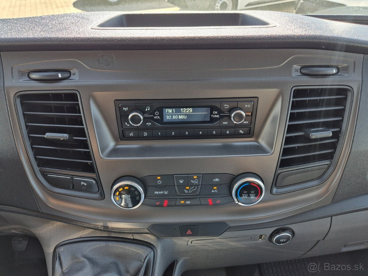 Ford Transit Custom L2H1 5-miestne 2,0TdCi/131hp - 11